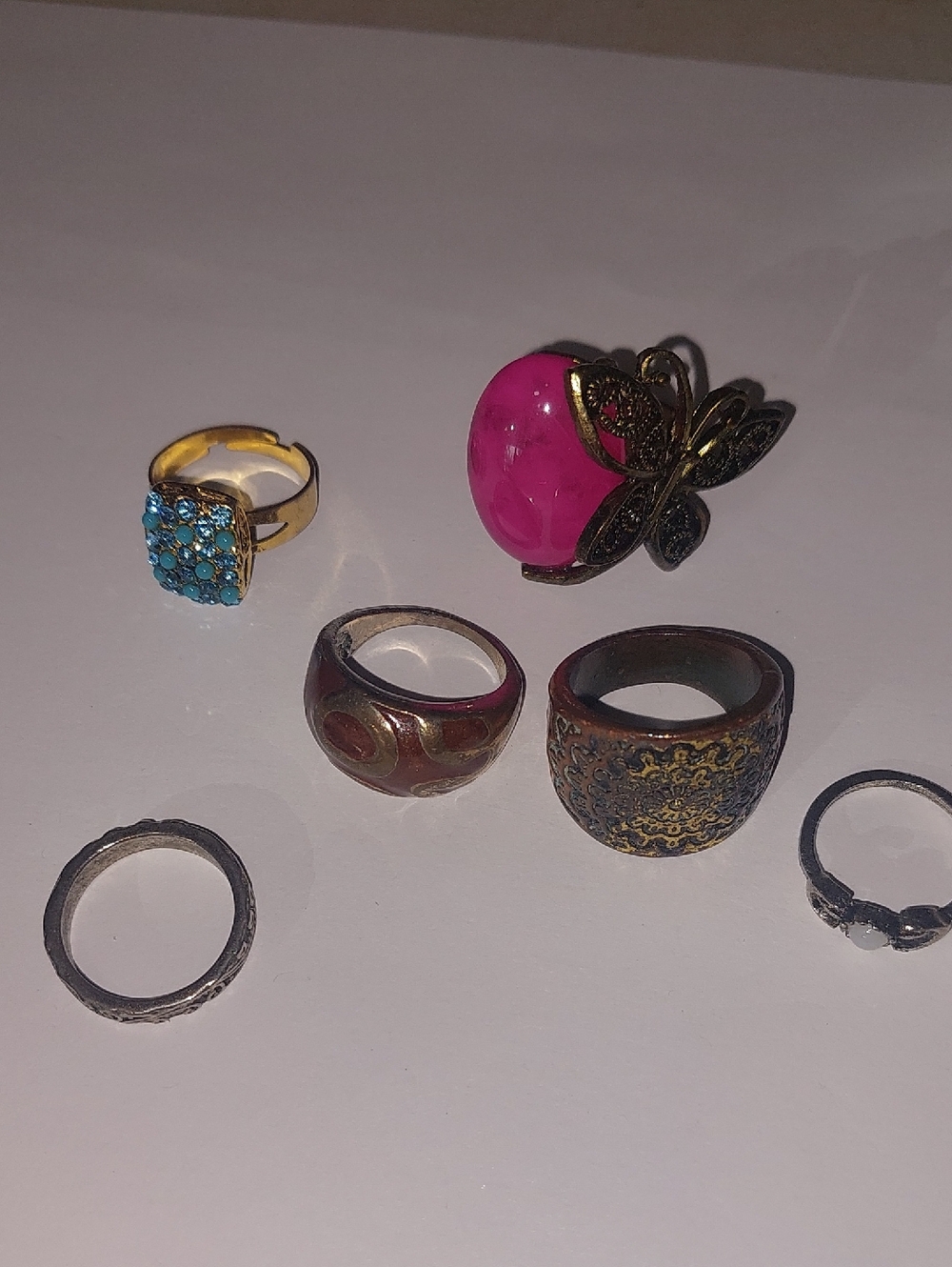RINGS costume jewelry 6 In This Lot